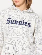 Buzo blanco con estampado de anteojos, con capucha y mangas largas.