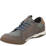 Championes Hush Puppies modelo Space, color celeste con detalles en marrón y suela marrón. Capellada de cuero con cuello de lycra y planta con tecnología GreenFoam® en base a caña de azúcar.