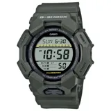 Reloj digital Casio G-Shock GD010-3DR con caja y correa de resina color verde militar. Cuenta con resistencia al agua 200 metros, cronómetro, temporizador, alarma, calendario automático y luz LED.