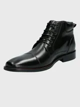 Bota de vestir de cuero negro con cordones, caña media, punta redondeada y suela de goma. Estilo clásico y elegante.