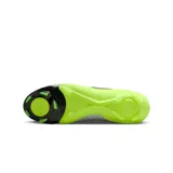 Championes de fútbol Nike Phantom GX II Pro FG, color celeste con detalles en blanco. Diseñados para césped firme, con parte superior texturizada y ajuste ceñido.