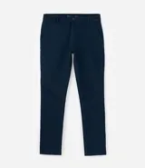 Pantalón skinny de sarga color azul marino, con cierre de botón y cremallera, cintura con trabillas y bolsillos.