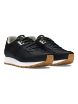 Zapatillas urbanas Under Armour W Essential Runner, color negro con detalles en blanco y suela marrón.