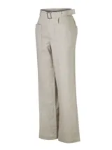 Pantalón de pierna recta y tiro alto color beige, con bolsillos estilo carpintero y cinturón con hebilla metálica.