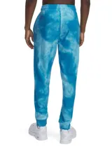 Pantalón de jogging Under Armour RVL Terry AOP para hombre, con estampado tie-dye en tonos celeste y azul.