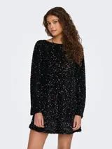 Minivestido negro con lentejuelas y mangas largas.
