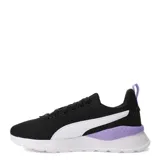 Championes de mujer de estilo deportivo, con parte superior de mesh en color negro y detalles en blanco y morado.