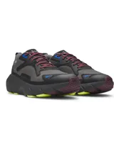 Zapatillas deportivas Under Armour Aura RPSTP, color gris oscuro con detalles en negro, azul, bordó y amarillo.