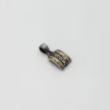 Dije rectangular en plata y oro con dos líneas de circonias.