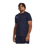 Remera deportiva Under Armour Challenger color azul con paneles laterales en celeste y logo estampado en el pecho.