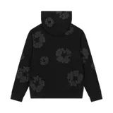 Hoodie negro con estampado de coronas de flores en gris oscuro.