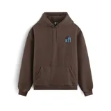 Canguro marrón con capucha, bolsillo tipo canguro y logo estampado en el pecho.