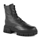 Bota de cuero negra con cordones, caña media y suela de plataforma con diseño track.