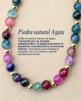 Gargantilla corta de cuentas de piedra natural ágata de colores rosa, celeste, negro y gris, con separadores de pequeñas esferas doradas.