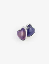 Par de aros pasantes con forma de corazón y piedra mood.