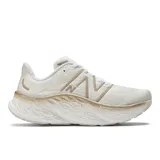 Championes de dama Fresh Foam X More v4, con entresuela de máxima amortiguación y diseño de malla transpirable.