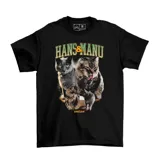 Remera negra de algodón con estampado de dos gatos adultos y dos gatitos, con el texto "HANS&MANU" en la parte superior y "EMEXEM" en la parte inferior.