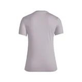 Remera Adidas de corte entallado color lila con logo blanco estampado en el pecho.
