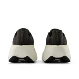 Championes de running con entresuela Fresh Foam X, brindando comodidad y estabilidad, diseño de malla para transpirabilidad.