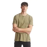 Remera gris de cuello redondo y manga corta.