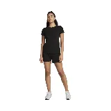 Remera Puma ESS Elevated Tee de dama, color negro, de corte clásico y manga corta. Presenta logo de la marca en el pecho.