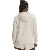 Buzo Under Armour Rival Terry Hoodie color beige con capucha y cordones ajustables. Logo de la marca estampado en el pecho.