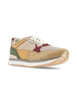 Zapatillas casuales con capellada de cuero y tela mesh, forro de mesh, suela de goma transparente y entresuela de EVA con tecnología Memory Foam.