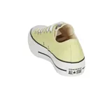 Championes Converse Chuck Taylor All Star Lift, color amarillo pastel, con plataforma blanca y detalles en negro.