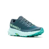 Championes de trail running Merrell Agility Peak 5, color azul con detalles en verde agua y verde lima. Cuentan con capellada de malla y TPU transpirable, cordones y refuerzos reciclados, puntera protectora, entresuela de espuma FloatPro y suela de goma Vibram Megagrip.
