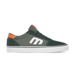 Championes urbanos Etnies Calli Vulc, con capellada combinada en lona gris y gamuza verde oscuro, logo blanco en el lateral, detalles en naranja y suela vulcanizada blanca.