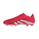 Championes de fútbol Adidas Predator Club FG/MG, color rojo con detalles en plateado. Empeine sintético con textura Strikeprint y suela versátil para césped natural seco y césped artificial.
