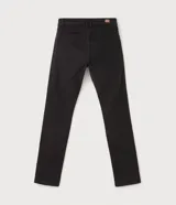Pantalón masculino de sarga color beige, corte slim, con cierre de botón y cremallera, trabillas en la cintura y bolsillos delanteros y traseros.