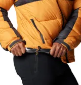 Campera puffer Columbia Pike Lake II Hooded para hombre, color verde oliva y negro. Cuenta con tecnología Omni-Heat Reflective, capucha ajustable, bolsillos con cierre y puños elásticos.