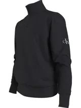 Buzo negro de felpa de algodón orgánico con cuello alto con cremallera, puños y bajo de canalé, bolsillo canguro y parche con logo en la manga.