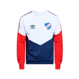 Buzo deportivo Umbro del Club Nacional de Football. Diseño con corte clásico, mangas largas rojas y cuerpo dividido en blanco y azul. Presenta el logo de Umbro y el escudo del club en el pecho, y detalles de cinta con diseño geométrico en los hombros.