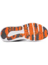 Championes Under Armour Charged Surge 4 para hombre, color gris con logo naranja.