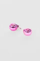 Pendientes de diseño moderno en color rosa.