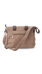 Morral marrón de tela canvas con diseño vintage, tapa frontal y dos correas ajustables de símil cuero. Incluye múltiples compartimientos y correa ajustable para el hombro.