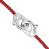 Pulsera roja de cuero trenzado con cierre de mosquetón entrelazado bañado en plata.