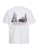 Camiseta blanca de manga corta y cuello redondo con estampa de la ciudad de Boston en la espalda.