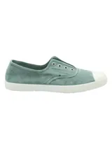 Zapatillas Natural World modelo Greece, color verde agua, sin cordones, fabricadas en España con algodón orgánico y suela de goma.