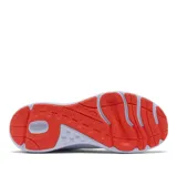 Zapatilla de running y trail para mujer, color blanco con detalles en azul claro y naranja vibrante. Presenta una parte superior de malla tejida jacquard, sistema de amortiguación y tracción Omni-MAX™ y entresuela TechLite+™.