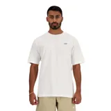 Remera blanca de algodón con logo pequeño de New Balance en el pecho. Corte holgado y mangas cortas.