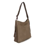 Cartera negra de simil cuero con apertura superior con cierre. Tiene detalle frontal en costura, dos bolsillos internos, un bolsillo divisor en el forro y bolsillos laterales con cierre. Incluye correa larga regulable.