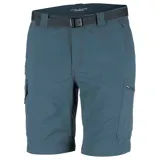 Pantalón de senderismo convertible en short, color negro, con cinturón marrón y múltiples bolsillos.