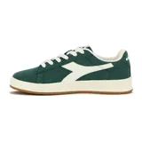 Championes Diadora Champion Lifestyle color verde con detalles en blanco y suela color caramelo.