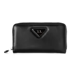 Billetera negra de cuero sintético con cierre perimetral y logo triangular plateado.