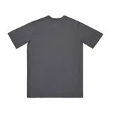 Remera negra de manga corta con logo CAT estampado en el pecho.