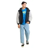 Campera con capucha Rusty Remus, color negro con mangas grises y logo de la marca en el pecho.