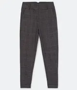 Pantalón cigarrete de sastrería con cintura con transeúntes y bolsillos. Estampado cuadrillé. Marca Cortelle.